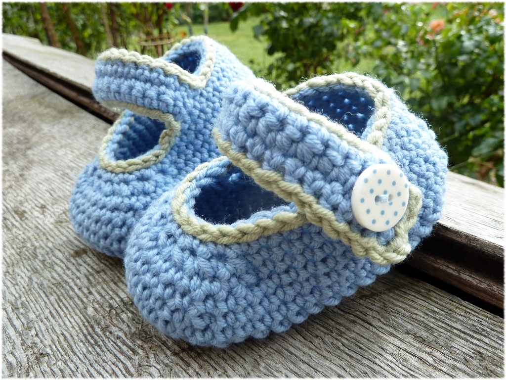 Babyschühchen in blau 2