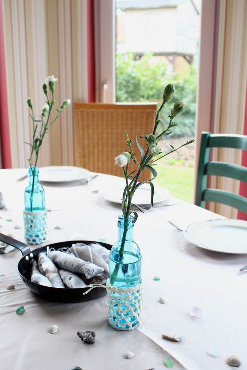 Heringe-genäht-Flaschen-behäkelt1