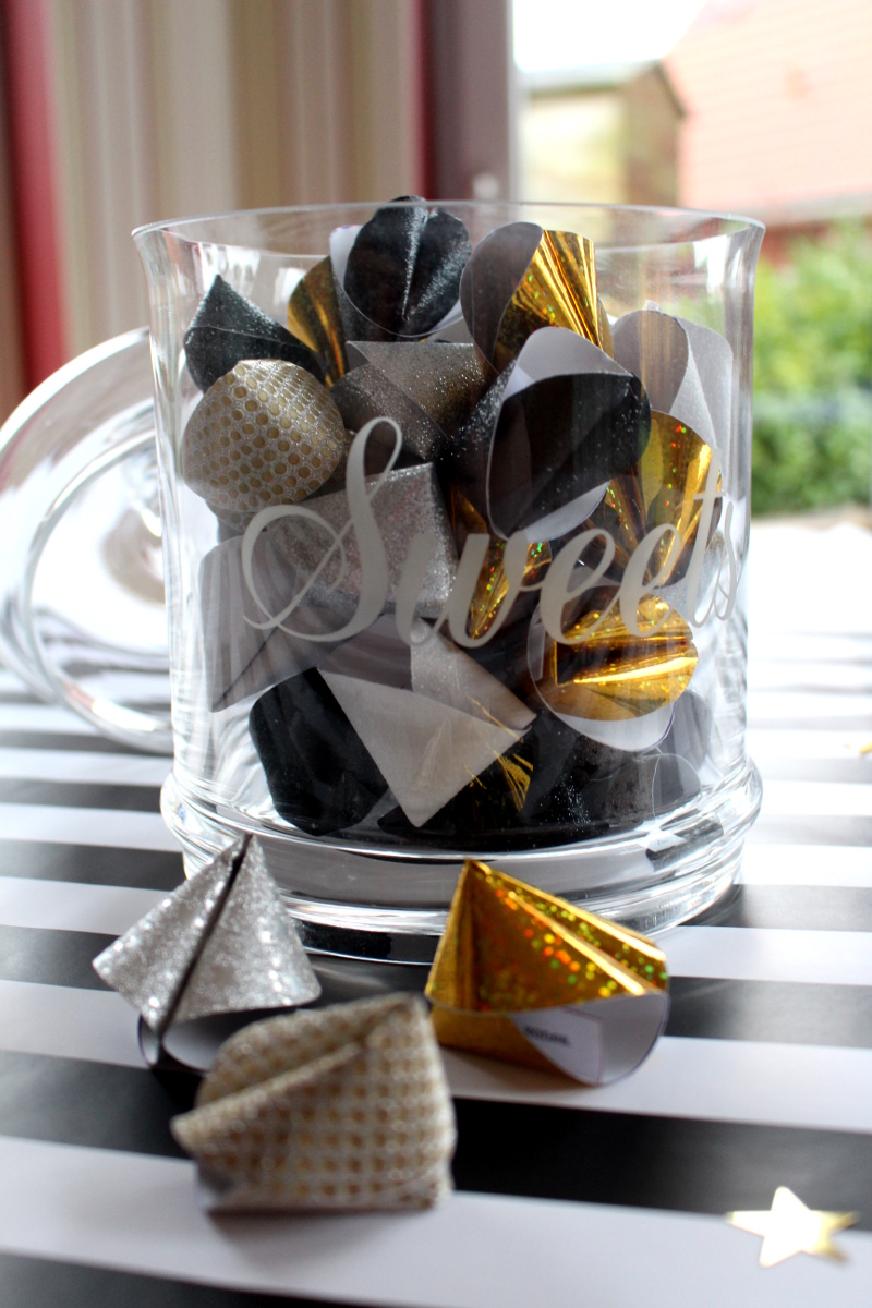 Silvester_Glueckskekse-aus-Papier04