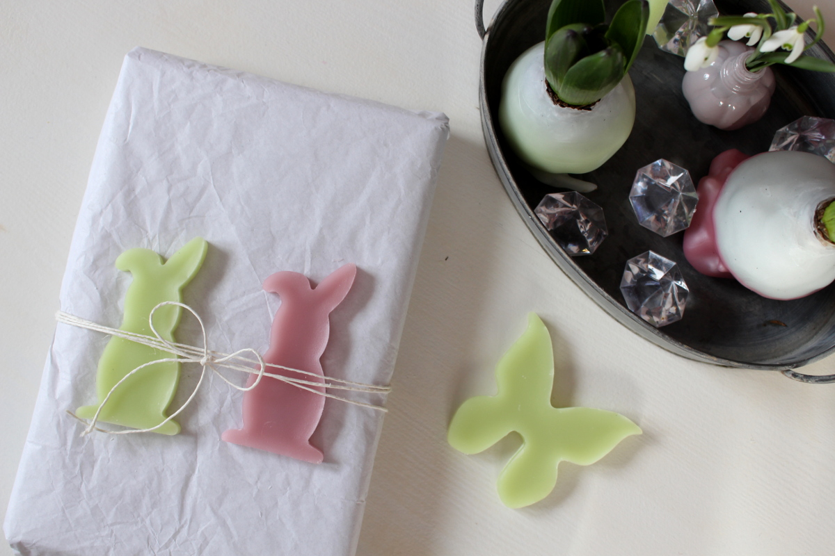 Ostern_Hyazinthen_in_Wachs15