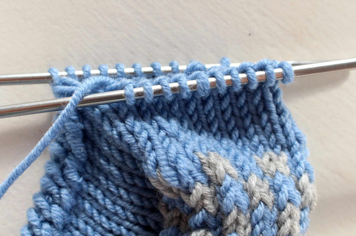 Baby-Mützchen-und-schühchen-gestrickt10