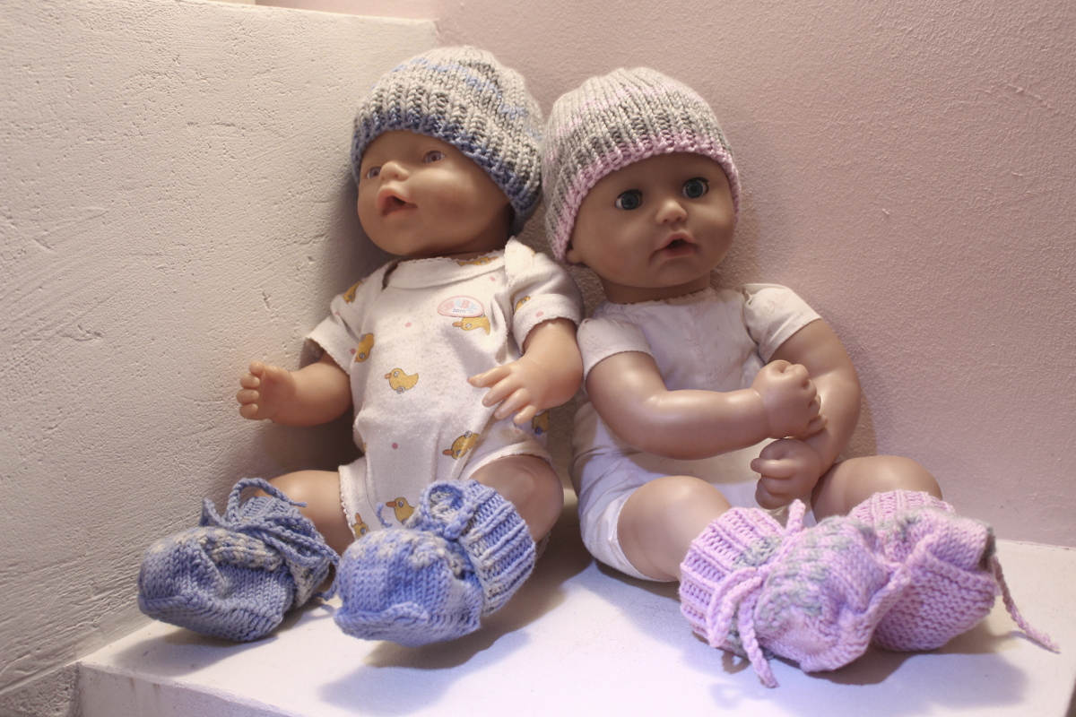 Baby-Mützchen-und-schühchen-gestrickt15