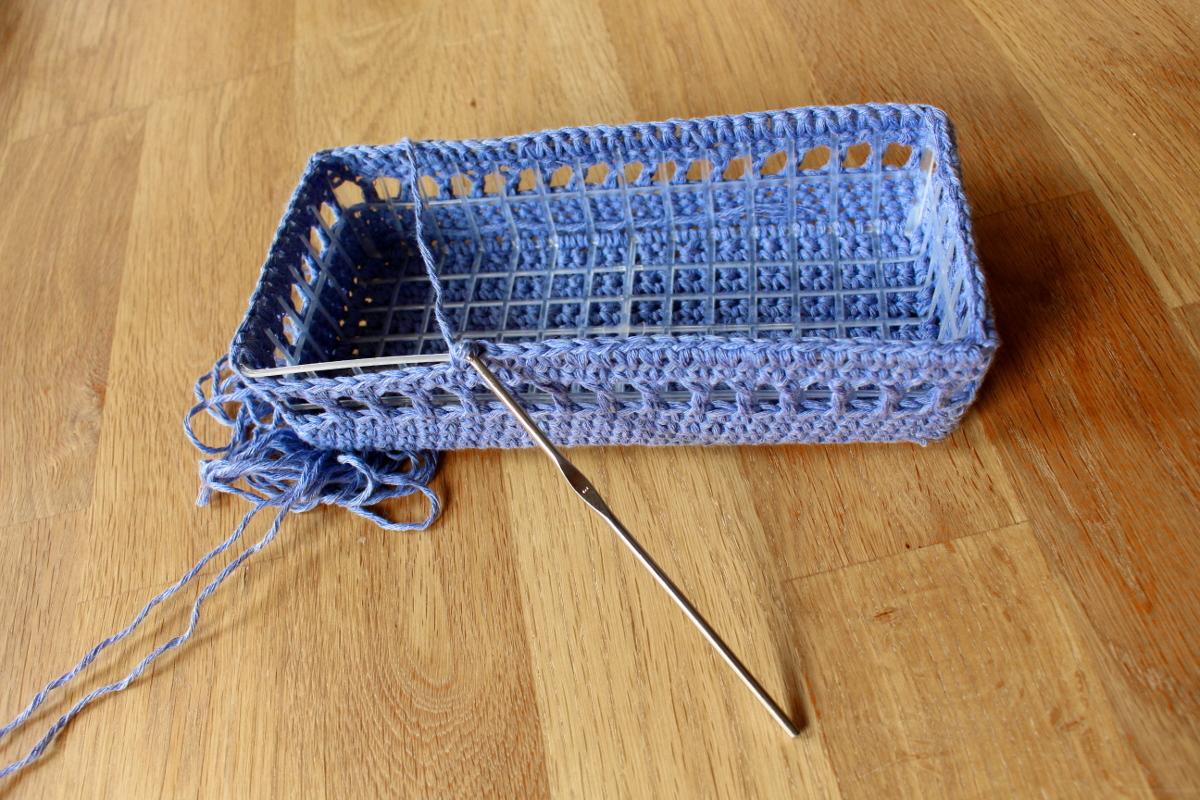 Upcycling-Plastekörbchen-Häkeln-Aufbewahrung08