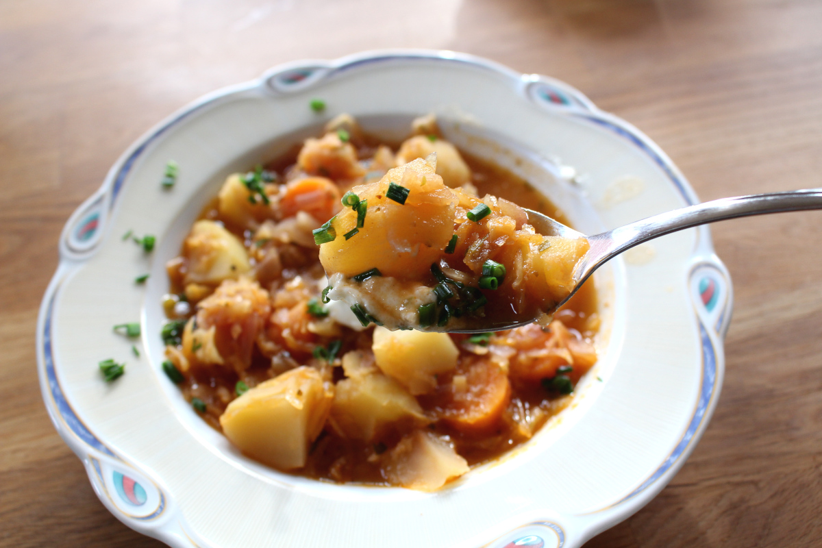 Kartoffel-Sauerkraut-Gulasch-vegetarisch10