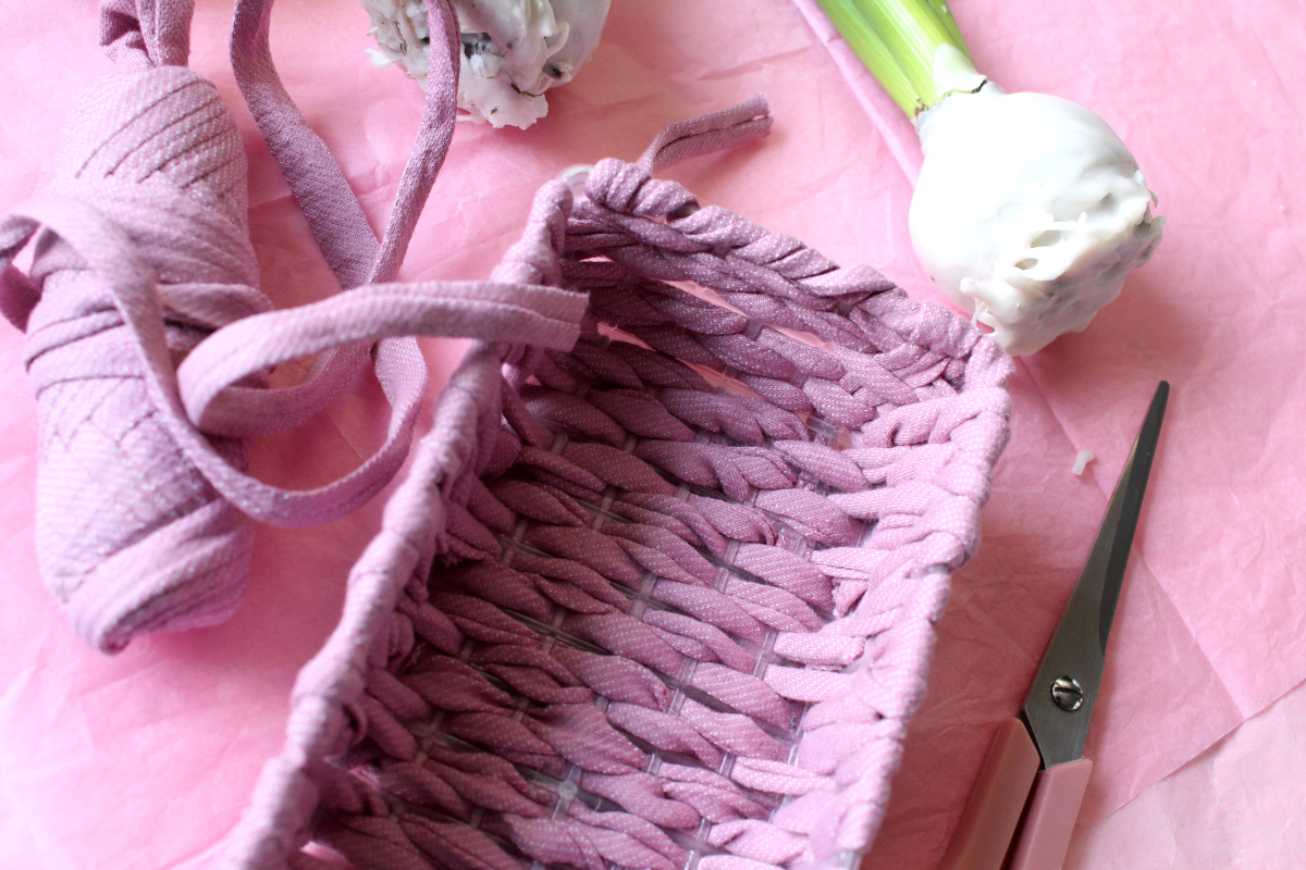 Aufbewahrung-tshirtgarn_upcycling-hyazinthen05