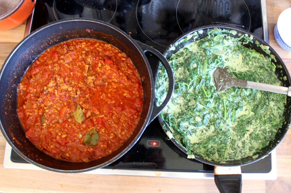 Canelloni_mit_Spinat_gefüllt_in_Tomatensauce_mit_Tofu01