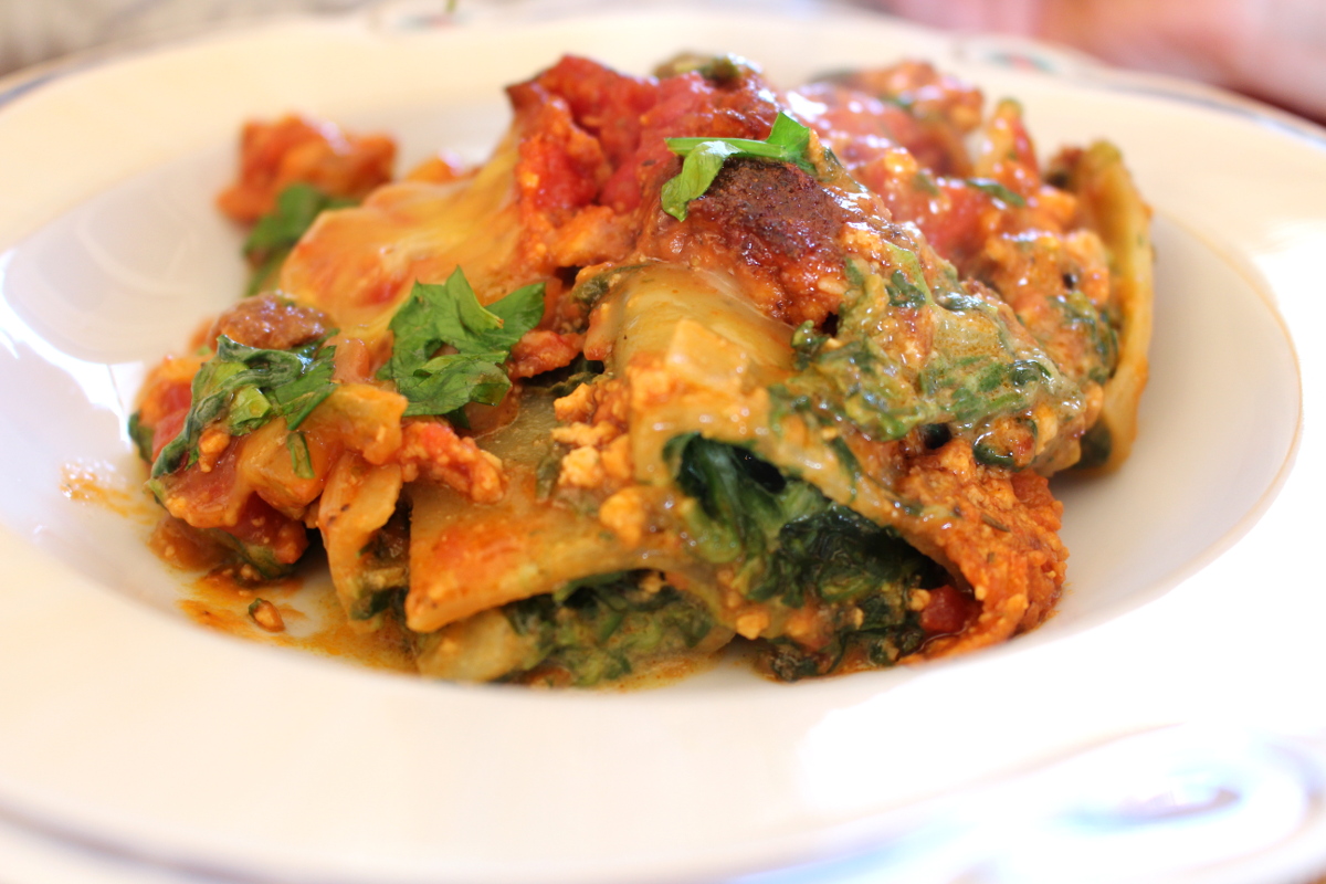 Canelloni_mit_Spinat_gefüllt_in_Tomatensauce_mit_Tofu16