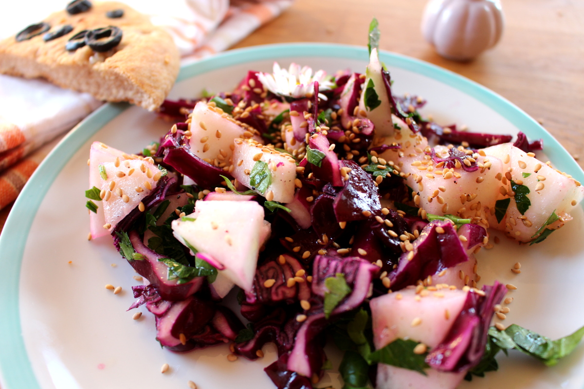 Rotkohl-Melone-Salat_mit_Ingwer-Zitronendressing15