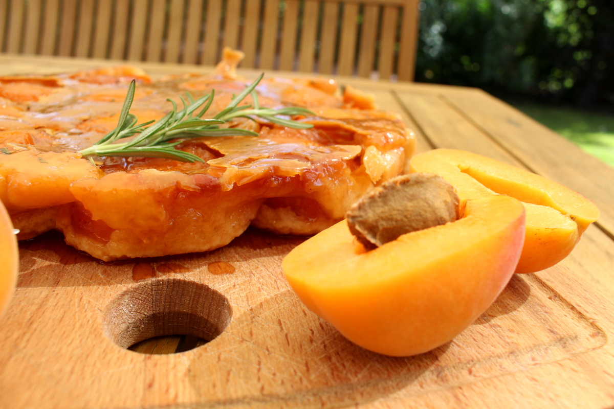 Aprikosen_Rosmarin_Tarte11
